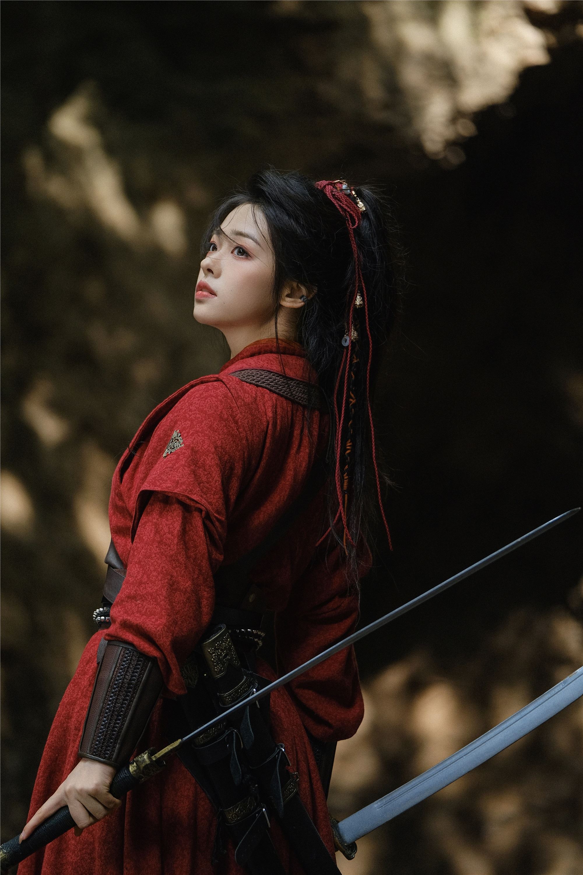 YITUYU艺图语 2025.02.03 清风作剑 瑶瑶